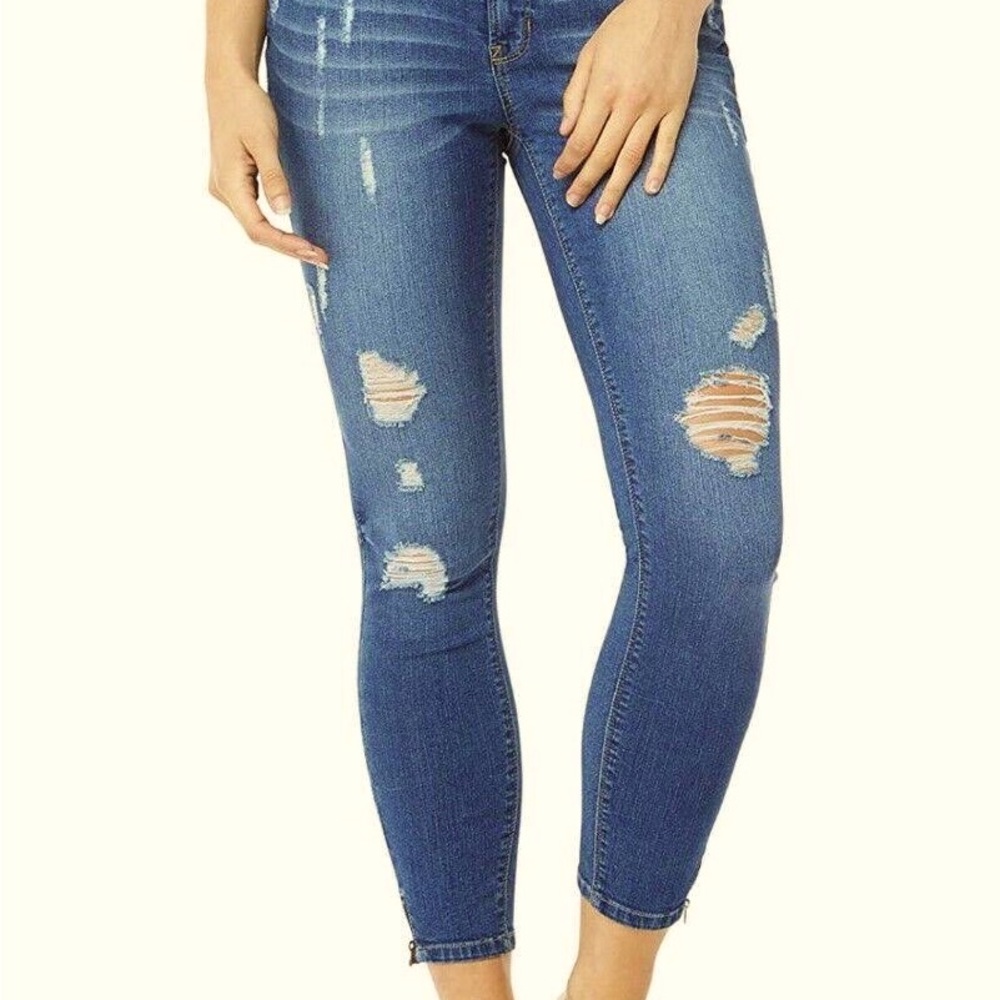 Wallflower Luscious Curvy Distressed Ankle Jeans Juniors’ size 13